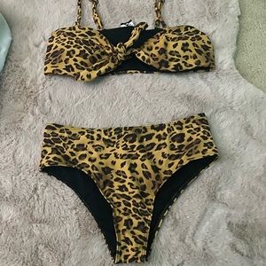 Beach Joy Bikini Cheetah, bottoms small top medium